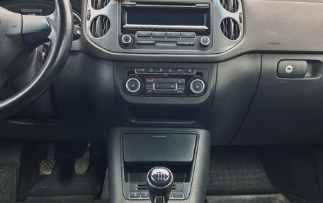 Volkswagen Tiguan I, 2011 год, 900 000 рублей, 19 фотография