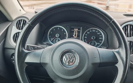 Volkswagen Tiguan I, 2011 год, 900 000 рублей, 21 фотография