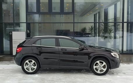 Mercedes-Benz GLA, 2018 год, 1 790 000 рублей, 4 фотография