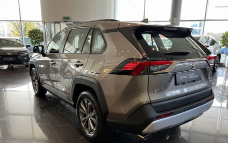 Toyota RAV4, 2025 год, 4 299 000 рублей, 6 фотография