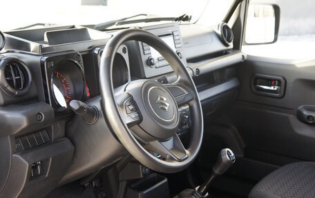 Suzuki Jimny, 2020 год, 2 370 000 рублей, 14 фотография