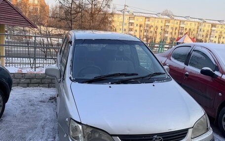 Toyota Corolla Spacio II, 2000 год, 400 000 рублей, 1 фотография