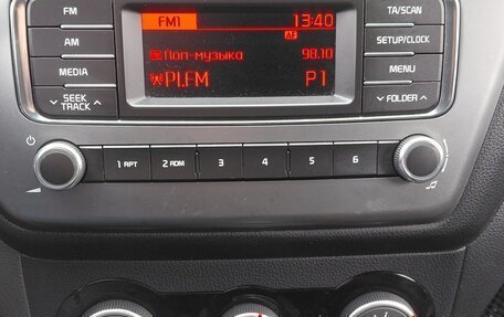 KIA Rio III рестайлинг, 2015 год, 945 000 рублей, 14 фотография