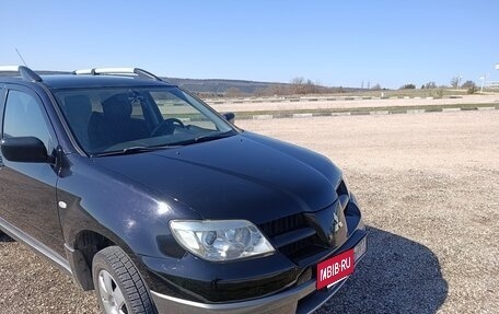 Mitsubishi Outlander III рестайлинг 3, 2007 год, 850 000 рублей, 4 фотография
