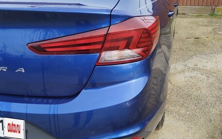 Hyundai Elantra VI рестайлинг, 2019 год, 1 400 000 рублей, 9 фотография