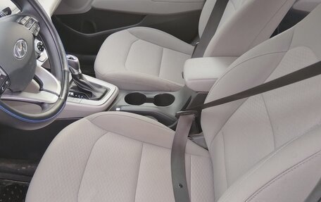 Hyundai Elantra VI рестайлинг, 2019 год, 1 400 000 рублей, 7 фотография