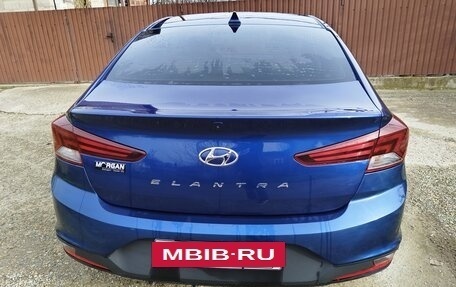 Hyundai Elantra VI рестайлинг, 2019 год, 1 400 000 рублей, 8 фотография