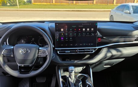 Toyota Highlander, 2026 год, 5 950 000 рублей, 2 фотография