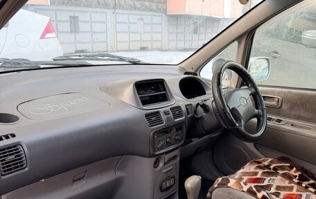 Toyota Corolla Spacio II, 2000 год, 400 000 рублей, 5 фотография