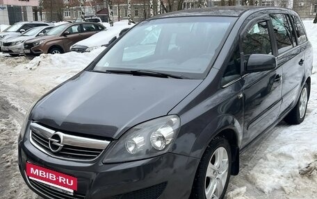 Opel Zafira B, 2011 год, 700 000 рублей, 4 фотография
