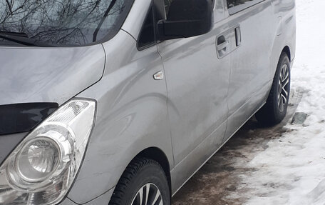 Hyundai Grand Starex Grand Starex I рестайлинг 2, 2012 год, 2 000 000 рублей, 2 фотография