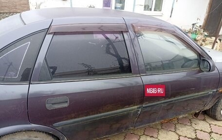 Opel Vectra B рестайлинг, 1997 год, 80 000 рублей, 2 фотография