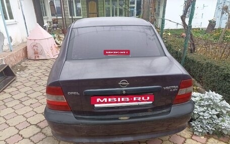 Opel Vectra B рестайлинг, 1997 год, 80 000 рублей, 3 фотография