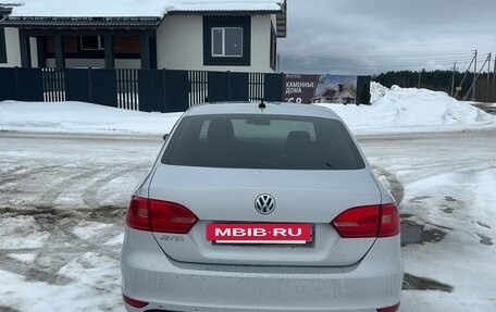 Volkswagen Jetta VI, 2012 год, 900 000 рублей, 12 фотография