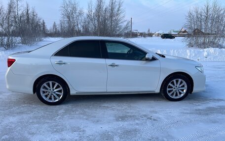 Toyota Camry, 2014 год, 1 800 000 рублей, 4 фотография