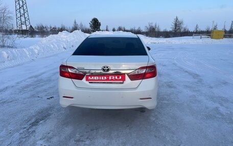 Toyota Camry, 2014 год, 1 800 000 рублей, 6 фотография