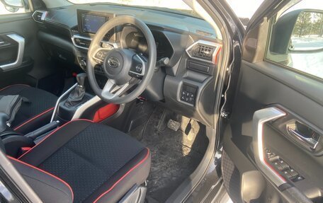 Daihatsu Rocky, 2022 год, 1 785 000 рублей, 26 фотография