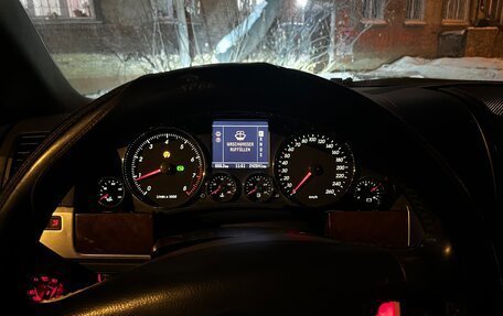 Volkswagen Touareg III, 2004 год, 650 000 рублей, 9 фотография