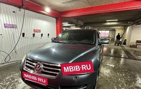 Volkswagen Touareg III, 2004 год, 650 000 рублей, 19 фотография