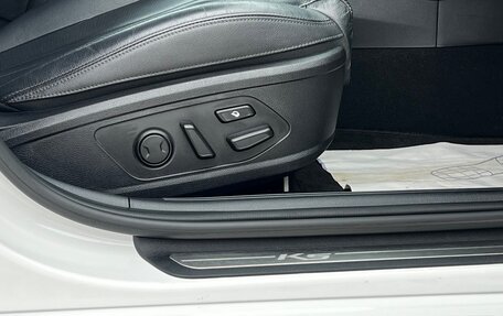 KIA K5, 2021 год, 2 880 000 рублей, 32 фотография