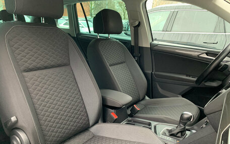 Volkswagen Tiguan II, 2019 год, 2 249 000 рублей, 10 фотография