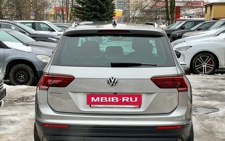 Volkswagen Tiguan II, 2019 год, 2 249 000 рублей, 5 фотография