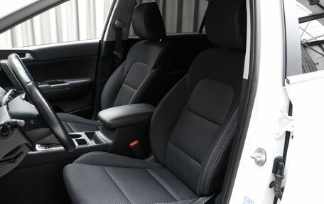 KIA Sportage IV рестайлинг, 2019 год, 2 599 000 рублей, 9 фотография