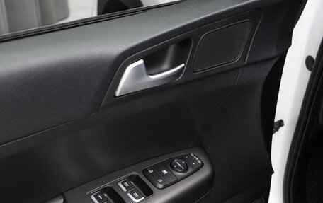 KIA Sportage IV рестайлинг, 2019 год, 2 599 000 рублей, 16 фотография