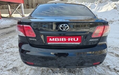 Toyota Avensis III рестайлинг, 2011 год, 1 050 000 рублей, 24 фотография