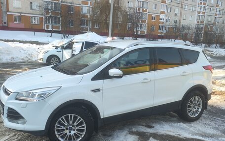 Ford Kuga III, 2014 год, 1 050 000 рублей, 2 фотография