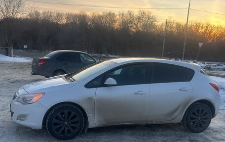 Opel Astra J, 2012 год, 735 000 рублей, 3 фотография