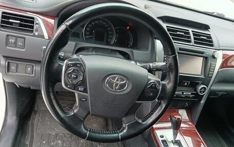Toyota Camry, 2014 год, 1 570 000 рублей, 6 фотография