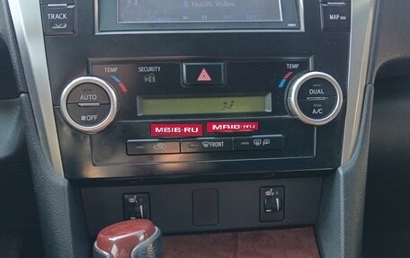 Toyota Camry, 2014 год, 1 570 000 рублей, 10 фотография