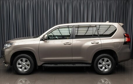 Toyota Land Cruiser Prado 150 рестайлинг 2, 2020 год, 5 200 000 рублей, 6 фотография