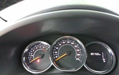 Renault Logan II, 2019 год, 1 245 000 рублей, 15 фотография