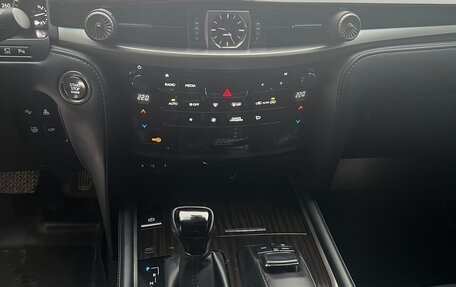 Lexus LX III, 2018 год, 8 300 000 рублей, 19 фотография