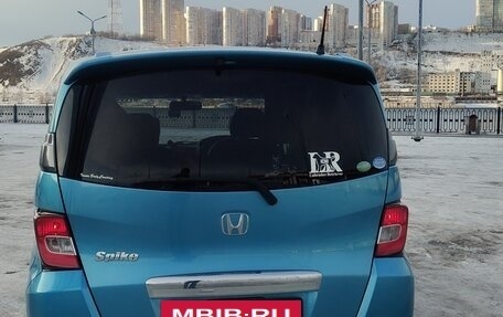 Honda Freed I, 2011 год, 870 000 рублей, 4 фотография