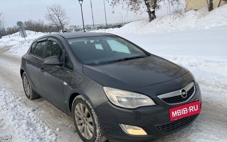Opel Astra J, 2011 год, 620 000 рублей, 3 фотография