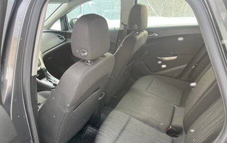 Opel Astra J, 2011 год, 620 000 рублей, 10 фотография