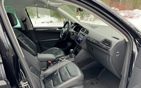 Volkswagen Tiguan II, 2020 год, 3 550 000 рублей, 6 фотография