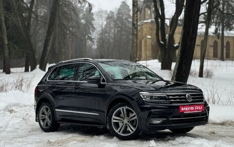 Volkswagen Tiguan II, 2020 год, 3 550 000 рублей, 2 фотография