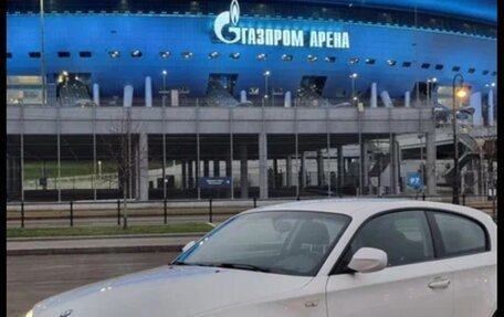 BMW 1 серия, 2011 год, 490 000 рублей, 10 фотография