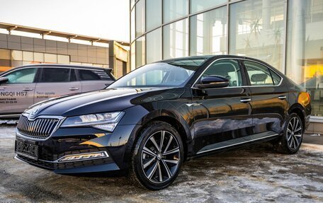 Skoda Superb III рестайлинг, 2025 год, 3 378 000 рублей, 3 фотография