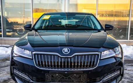 Skoda Superb III рестайлинг, 2025 год, 3 378 000 рублей, 2 фотография