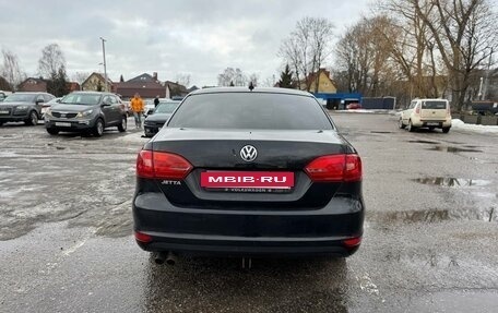 Volkswagen Jetta VI, 2013 год, 780 000 рублей, 6 фотография