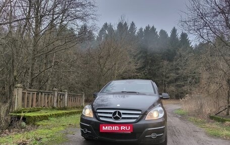 Mercedes-Benz B-Класс, 2011 год, 900 000 рублей, 2 фотография