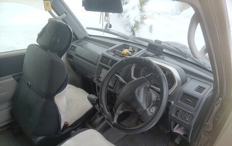 Mitsubishi Pajero Mini II, 2001 год, 300 000 рублей, 3 фотография