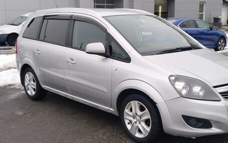 Opel Zafira B, 2013 год, 510 000 рублей, 2 фотография
