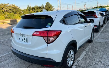 Honda Vezel, 2016 год, 1 950 000 рублей, 2 фотография