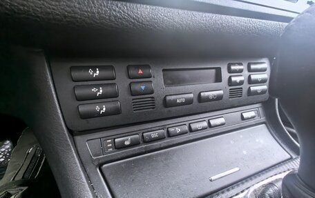 BMW 3 серия, 2004 год, 550 000 рублей, 11 фотография